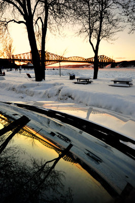 Le vieux pont de Qubec au coucher du soleil