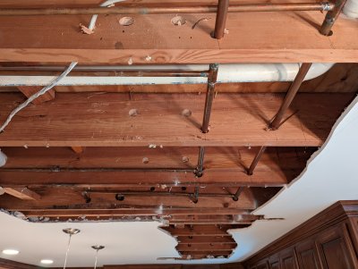 Pipes - Kitchen Ceiling parallel path.jpg