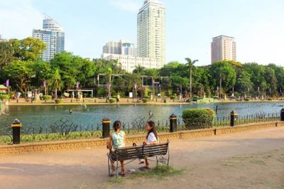 2019048615 Rizal Park Manila.jpg