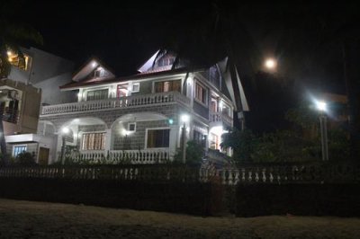 2019049083 El Nido beach house.jpg