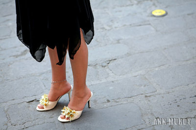 Wearing high heels in procession