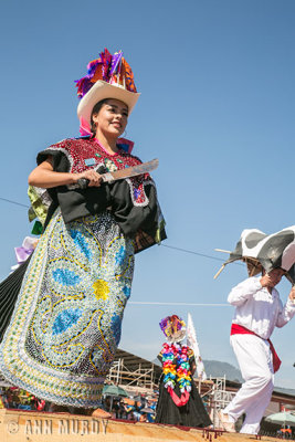 Dancer from Caltzonitzin