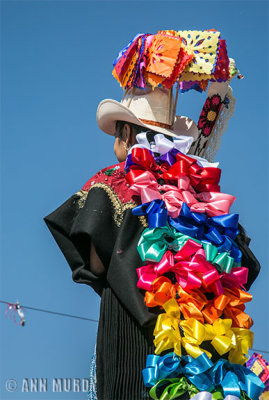 Back of dancer from Caltzonitzin