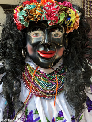 Masked Dancer in the concurso