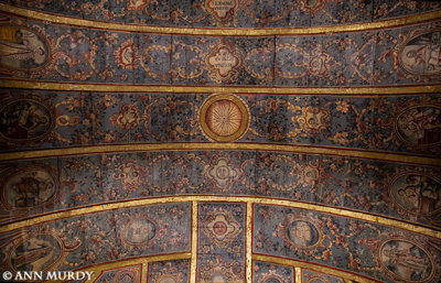 The ceiling in Nurio's capilla