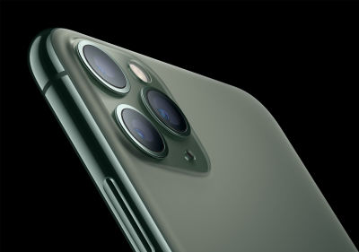 Apple_iPhone-11-Pro_Matte-Glass-Back_091019.jpg