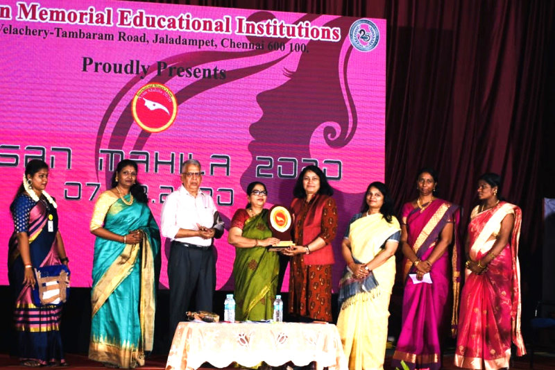 Women achiever 2K20 Award