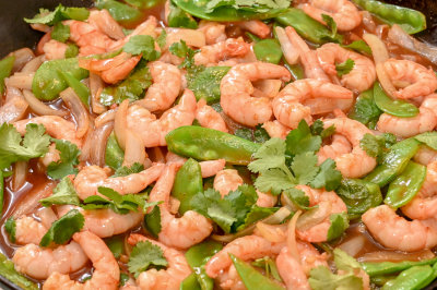 Prawns and Peas in Chilli Sauce