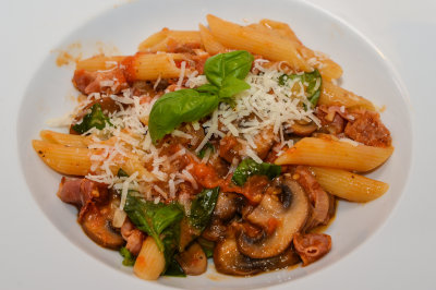 Pancetta, Mushroom and Tomato Pasta