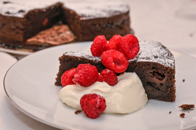 Chocolate and Raspberry Cake