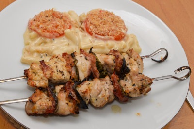 Chicken and Prosciutto Skewers with Macaroni Cheese