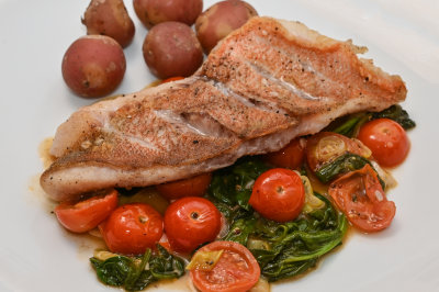 Redfish with Spinach and Tomatoes