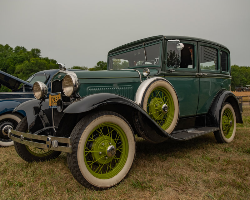 1931 Ford Model A, Deluxe Fordoor
