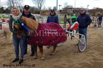 Minikoers 2. Milan vvan Ghelewe met Swaga2.jpg