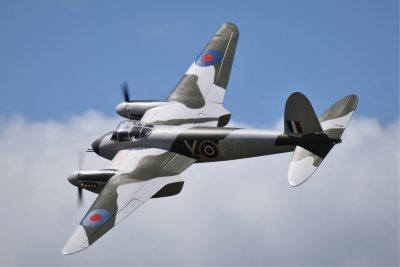 Frazer Briggs flying the Mike Briggs built Mosquito, 0T8A6101 (2).JPG