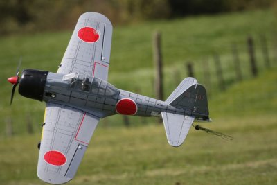 Bill's Zero dragging weed on take off, 0T8A8637 (2).JPG