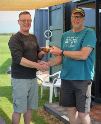 Alan - winner of the Baron Trophy on Multiwings day, IMG_3979.jpg