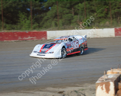 Late Model Sportsmen Charger Feature 1