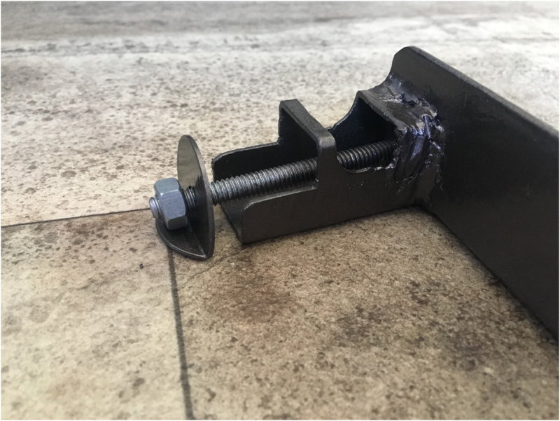 New table base brackets - Clamp detail