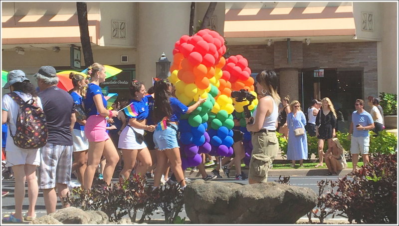 0404N-Ph - Pride parade
