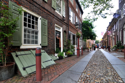 36 Elfreth's Alley Street Philadelphia MRC@2019.jpg