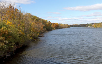 Fall Along the Fox