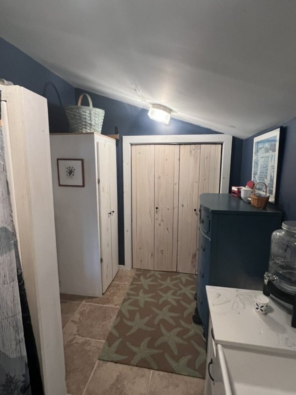 Bear Pond Bathroom