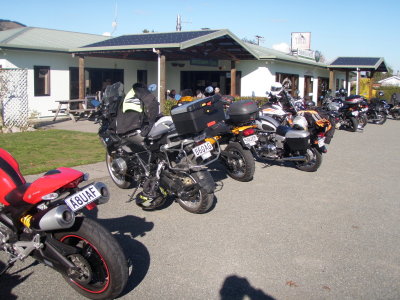 200516 Kaiteriteri picnic 24.jpg