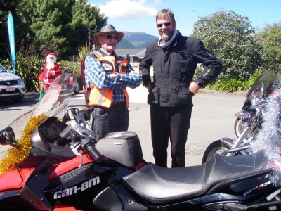 201128 Nelson Toy Run 039.jpg