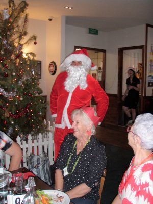 201219 Nelson Ulysses Xmas dinner 034.JPG