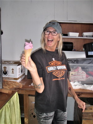 220227 Branch BBQ with icecreams creations 08.jpg