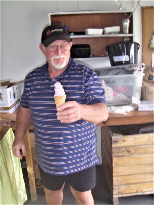 220227 Branch BBQ with icecreams creations 21.jpg