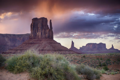 Monument Valley Sunset