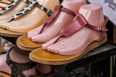 Plastic feet