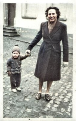 Ed and mother in 1941