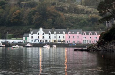 Portree-Bay