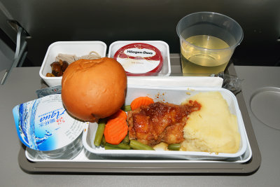 In-Flight Dinner (CX 505)