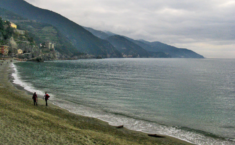 Sandy Beach at Monterosso al Mare2582