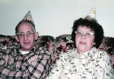 1983 11 06 Harry and Elsie Peugh at Elizabeth's 2nd birthday 01.jpg