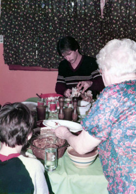 1983 11 24 Steve Asher, Ted Biddle and Florence Asher Thanksgiving in Ottervbein.jpg