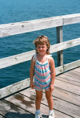 1987 08 15-19 Melissa Asher at Sunset Beach 05.jpg