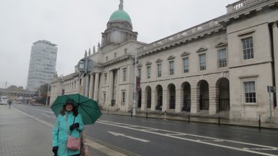 Mary in Front of Dublin's Custom House 