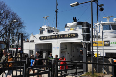 Passengers arriving at the main quay of Suomenlinna by ferry from central Helsinki