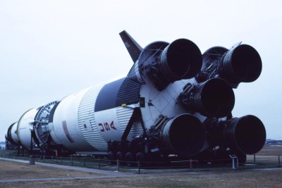 TX007-Johnson-Space-Center-1989-Dimage16bit-scan2021_edit.jpg