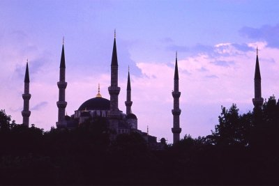 TR079-Blue-Mosque-2002-Dimage16bit-scan2021_edit.jpg