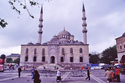 TR086-New-Mosque-2002-Dimage16bit-scan2021_edit.jpg
