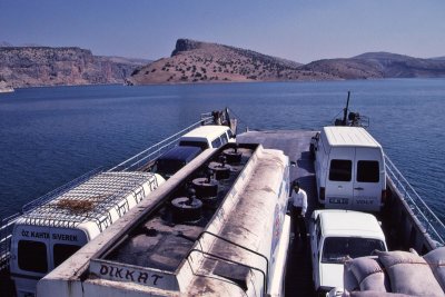 TR194-Ataturk-Reservoir-2003-Dimage16bit-scan2021_edit.jpg