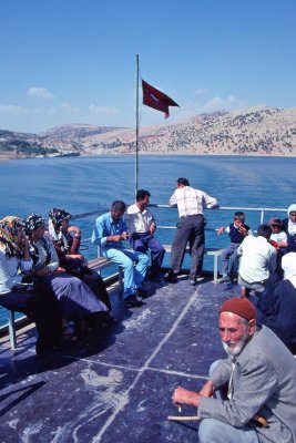 TR195-Ataturk-Reservoir-2003-Dimage16bit-scan2021_edit.jpg