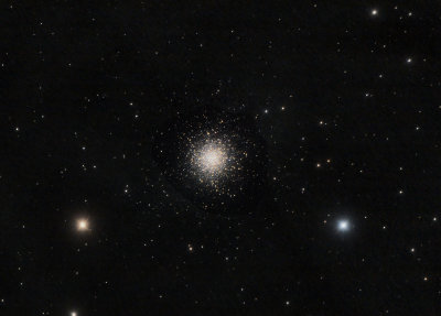 M13 -THE GIANT CLUSTER IN HERCULES