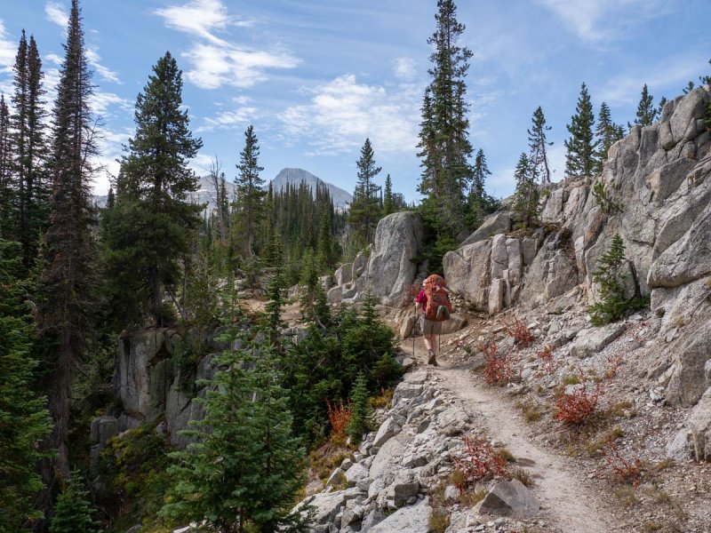 Lakes Basin Trail